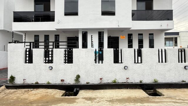 4-bedroom semi-detached duplex