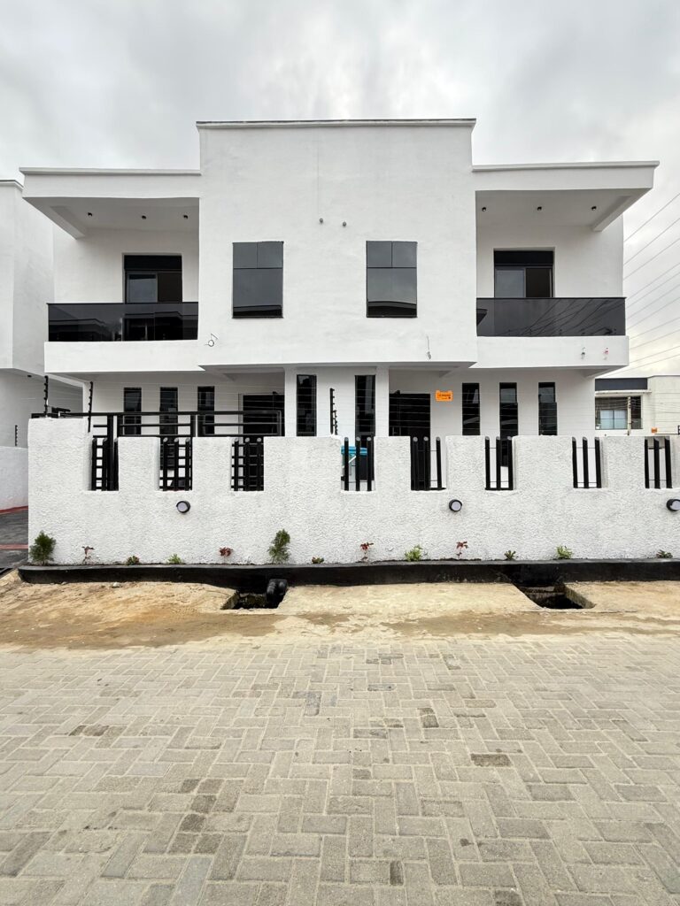 4-bedroom semi-detached duplex
