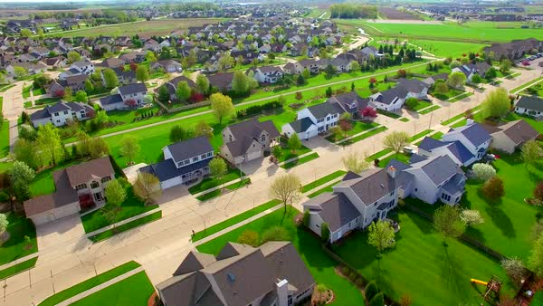What $500K Buys in Different Neighborhoods – Side-by-Side Home Comparisons